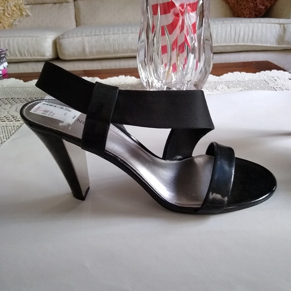 Worthington Shoes - Picture 2 of 5